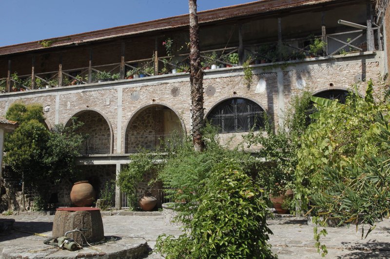 Μυτιλήνη: Εργα αποκατάστασης στην ιστορική Μονή Λειμώνος -Τέμπλα, χειρόγραφα, τοιχογραφίες [εικόνες] | iefimerida.gr 4