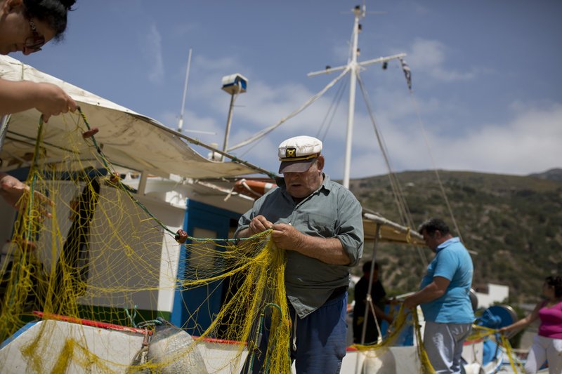 Φούρνοι -Θύμαινα: Το «σχολικό» του Αιγαίου και η μυστηριώδης νόσος [εικόνες]  | iefimerida.gr 1