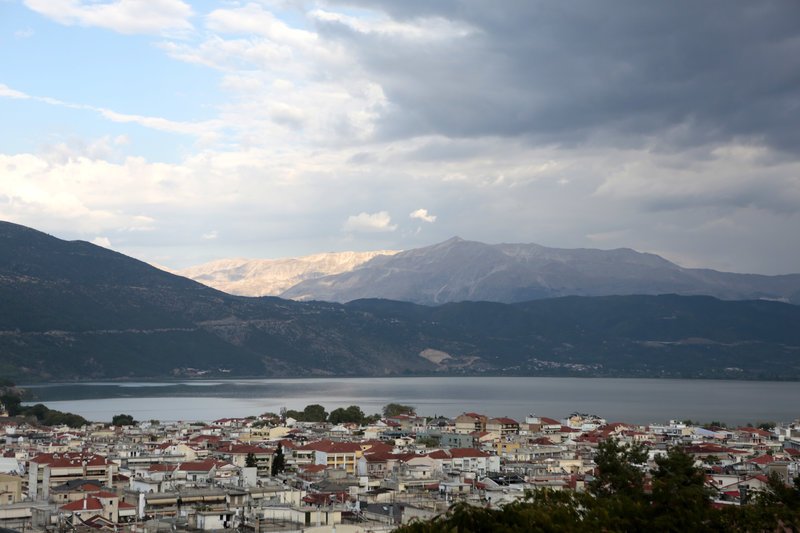 Η λίμνη Παμβώτιδα με ιστορία 2 εκατ. χρόνων -Εκεί που κυνηγούσαν Νεάτερνταλ | iefimerida.gr 3