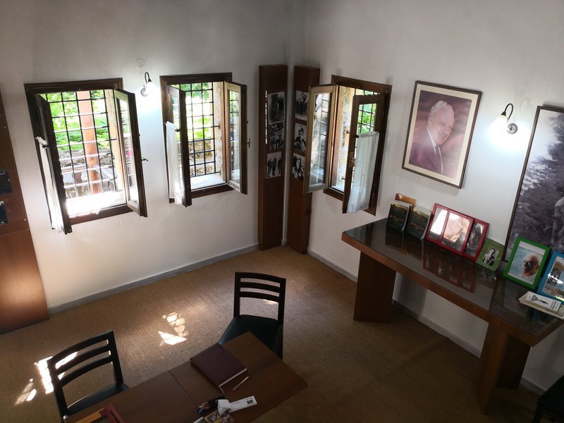 Μουσείο το πέτρινο σπίτι του Χαρίλαου Φλωράκη στην Καρδίτσα -Με προσωπικά του αντικείμενα [εικόνες] | iefimerida.gr 0