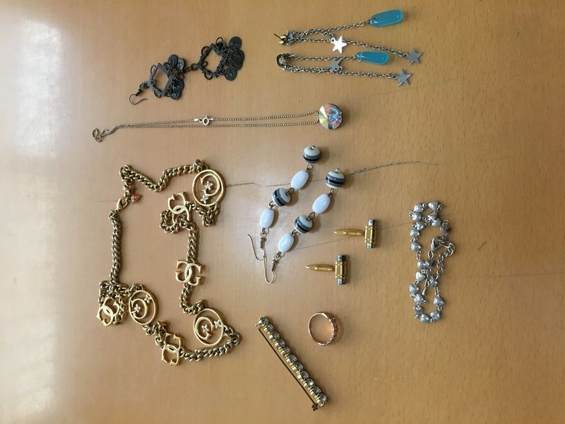 Αυτά είναι τα χρυσαφικά και τα ρολόγια που είχαν κλέψει οι Γεωργιανοί διαρρήκτες [εικόνες] | iefimerida.gr 12