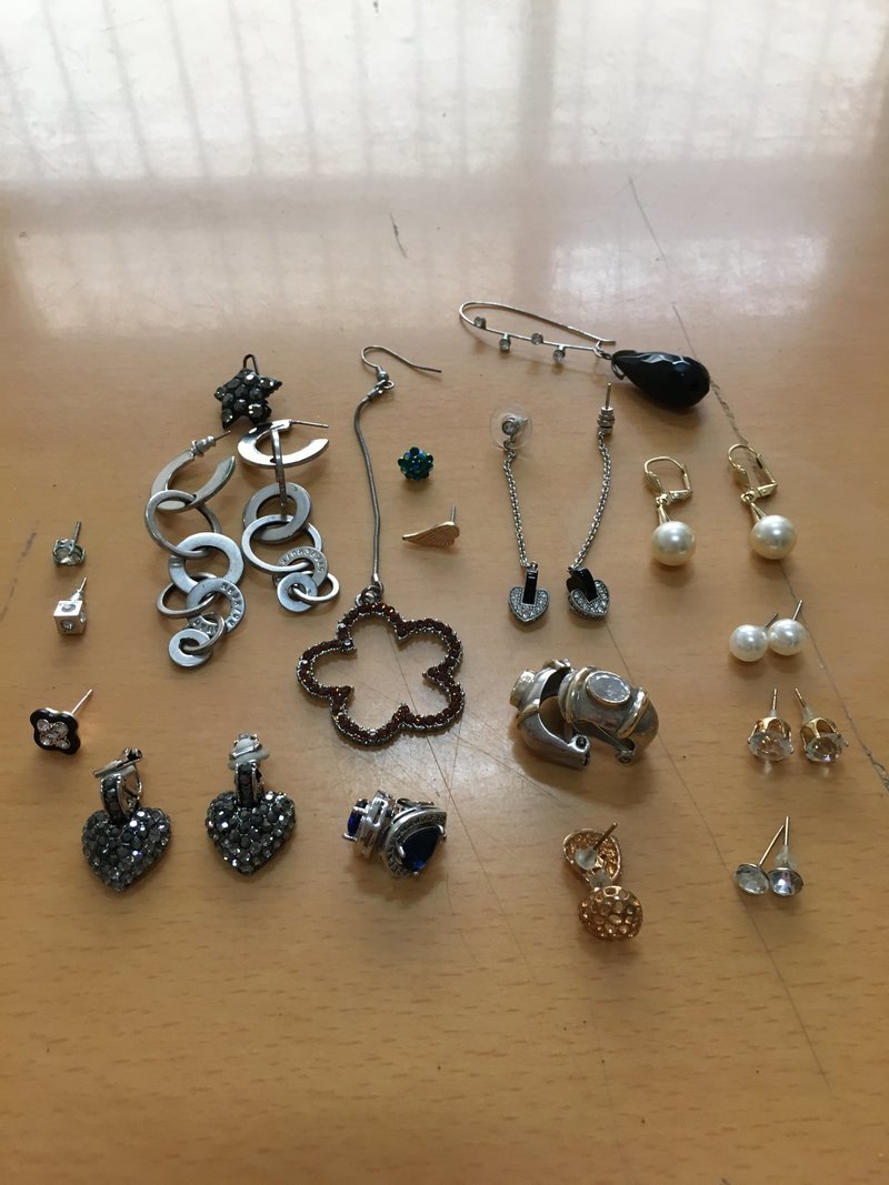 Αυτά είναι τα χρυσαφικά και τα ρολόγια που είχαν κλέψει οι Γεωργιανοί διαρρήκτες [εικόνες] | iefimerida.gr 67