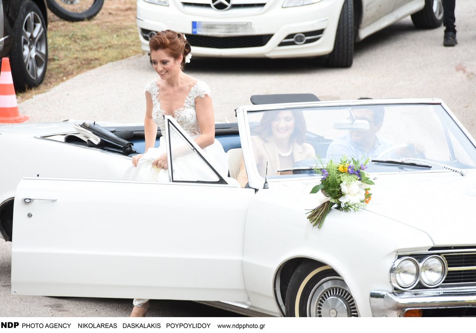 Παντρεύτηκε ο γιος της Ελλης Στάη -Καρέ καρέ η λαμπερή τελετή [εικόνες] | iefimerida.gr 1