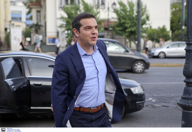 «Τα ονόματα του κομμουνισμού» -Ο Τσίπρας στο βιβλίο του Αρ. Μπαλτά [εικόνες] | iefimerida.gr 0