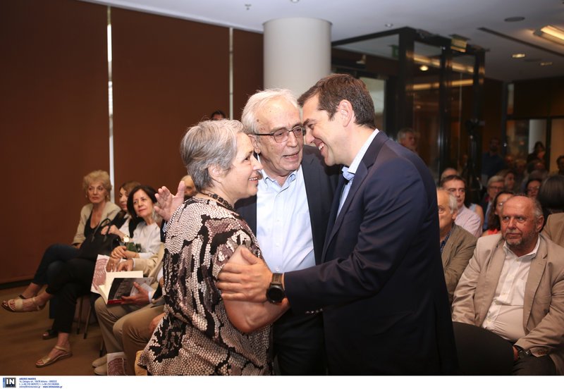 «Τα ονόματα του κομμουνισμού» -Ο Τσίπρας στο βιβλίο του Αρ. Μπαλτά [εικόνες] | iefimerida.gr 3