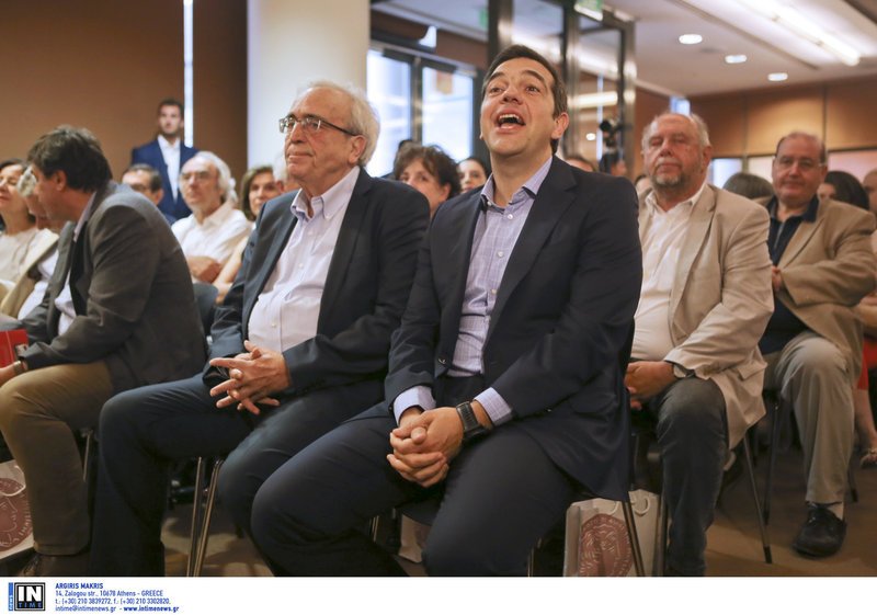 «Τα ονόματα του κομμουνισμού» -Ο Τσίπρας στο βιβλίο του Αρ. Μπαλτά [εικόνες] | iefimerida.gr 4