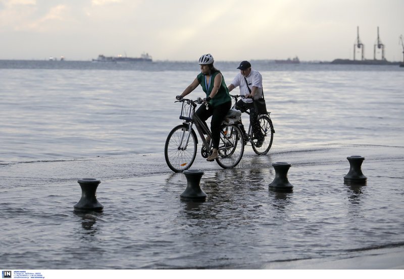 Η καταιγίδα «Μίνωας» ξεκίνησε από τη Θεσσαλονίκη: Χαλάζι και πλημμύρες [βίντεο] | iefimerida.gr 7