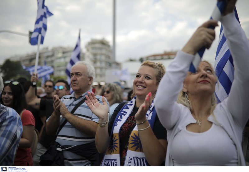Επεισόδια στη Θεσσαλονίκη μετά το συλλαλητήριο για τη Μακεδονία [εικόνες & βίντεο] | iefimerida.gr 6