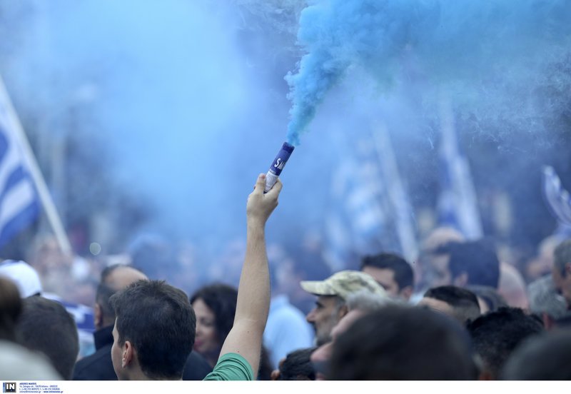 Επεισόδια στη Θεσσαλονίκη μετά το συλλαλητήριο για τη Μακεδονία [εικόνες & βίντεο] | iefimerida.gr 10