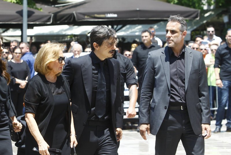 Ο Δημήτρης Γιαννακόπουλος με την μητέρα του Δέσποινα