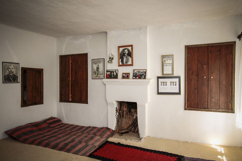 Moυσείο το σπίτι του Μακεδονομάχου οπλαρχηγού καπετάν Κώττα στη Φλώρινα [εικόνες] | iefimerida.gr 1