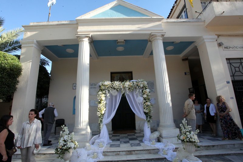 Παντρεύτηκε ο Σίμος Κεδίκογλου -Παρόντες πολλοί βουλευτές της ΝΔ [εικόνες] | iefimerida.gr 8