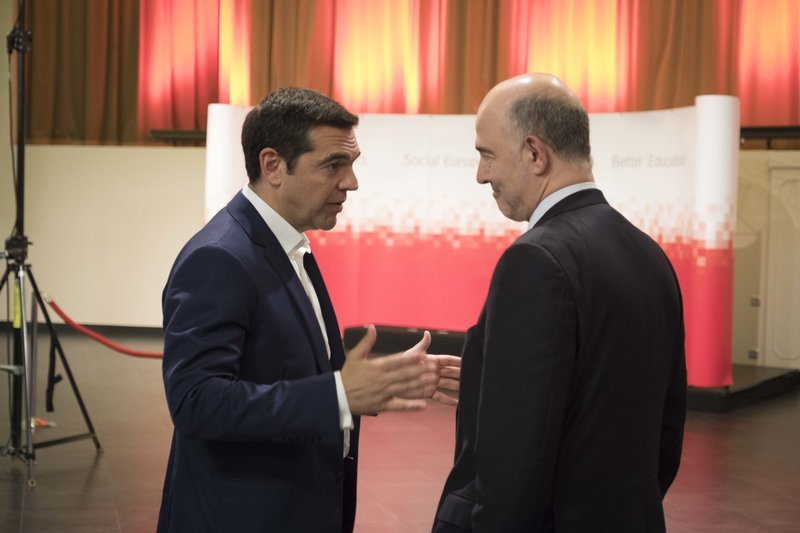 Τσίπρας και Ευρωπαίοι Σοσιαλιστές τα ’ψαλαν στη Φώφη, ενώ εκείνη έλειπε! [εικόνες] | iefimerida.gr 3