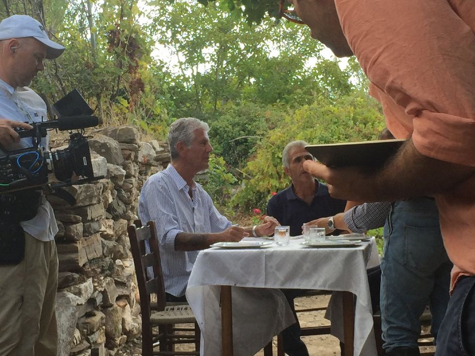 Oταν ο Αντονι Μπουρντέν είχε «υποκλιθεί» στη Νάξο και το φαγητό της [εικόνες & βίντεο] | iefimerida.gr 4