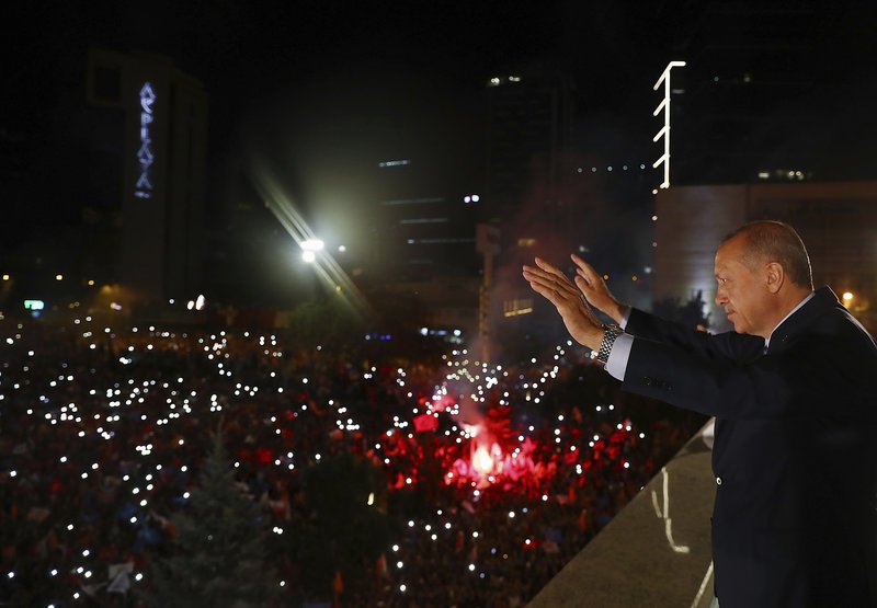 Η μονοκρατορία του Ερντογάν -Γιατί οι Τούρκοι ψήφισαν «δαγκωτό» Ταγίπ | iefimerida.gr 0