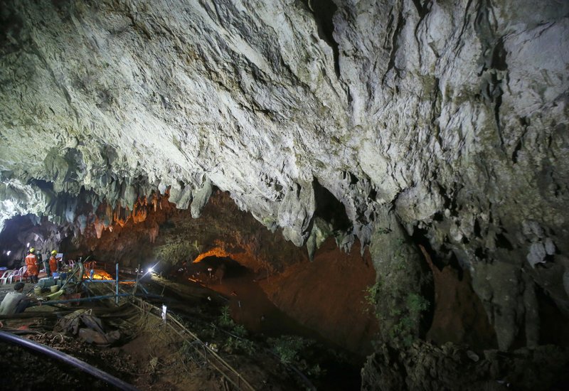 Αγωνία για τα παγιδευμένα παιδιά σε σπηλιά στην Ταϊλάνδη- Συμπληρώνονται επτά μέρες ερευνών | iefimerida.gr 1