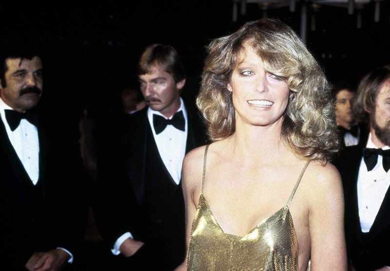 Φάρα Φόσετ: Από σύμβολο του σεξ, καταξιωμένη ηθοποιός -Το Playboy, ο ξυλοδαρμός και η μάχη για τη ζωή [εικόνες] | iefimerida.gr 7