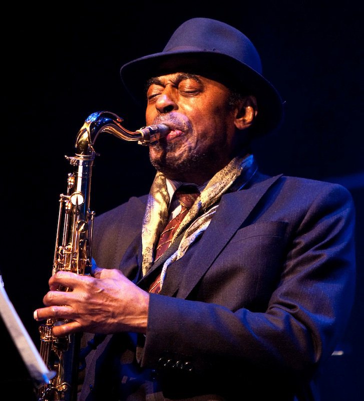Archie Shepp, ο τζαζίστας που παίζει ακόμη σαξόφωνο στα 81 του [βίντεο] | iefimerida.gr 1