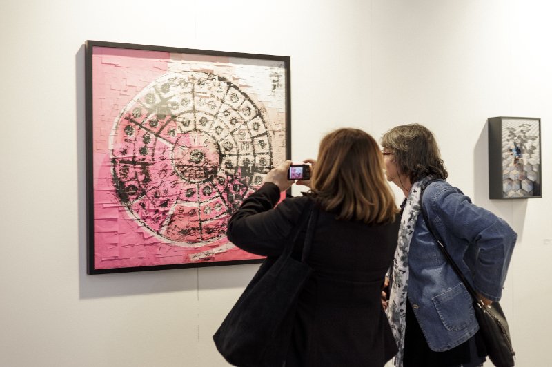 Art Athina: Η μεγαλύτερη φουάρ σύγχρονης τέχνης με 53 γκαλερί στο Ωδείο Αθηνών [εικόνες]  | iefimerida.gr 1