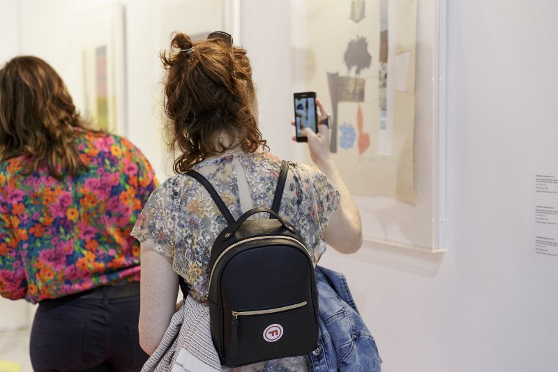 Art Athina: Η μεγαλύτερη φουάρ σύγχρονης τέχνης με 53 γκαλερί στο Ωδείο Αθηνών [εικόνες]  | iefimerida.gr 0