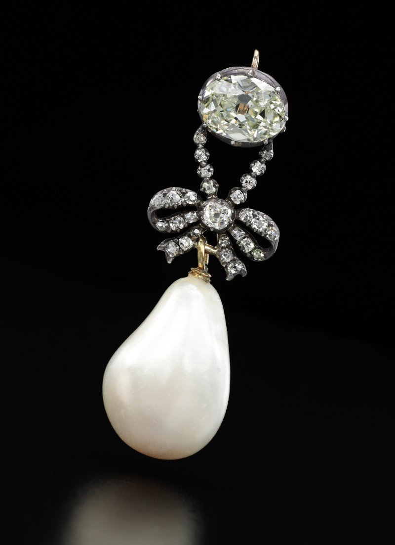 Στο σφυρί κοσμήματα που ανήκαν στη Μαρία Αντουανέτα -Παρουσιάζονται για πρώτη φορά [εικόνες] | iefimerida.gr 4