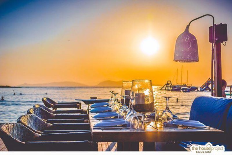 Από Aλιμο μέχρι Σαρωνίδα: 8+1 beach bar με τέλεια κοκτέιλ δίπλα στο κύμα [εικόνες]  | iefimerida.gr 6