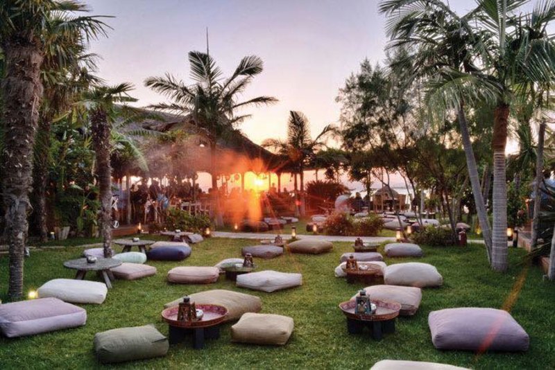 Από Aλιμο μέχρι Σαρωνίδα: 8+1 beach bar με τέλεια κοκτέιλ δίπλα στο κύμα [εικόνες]  | iefimerida.gr 5