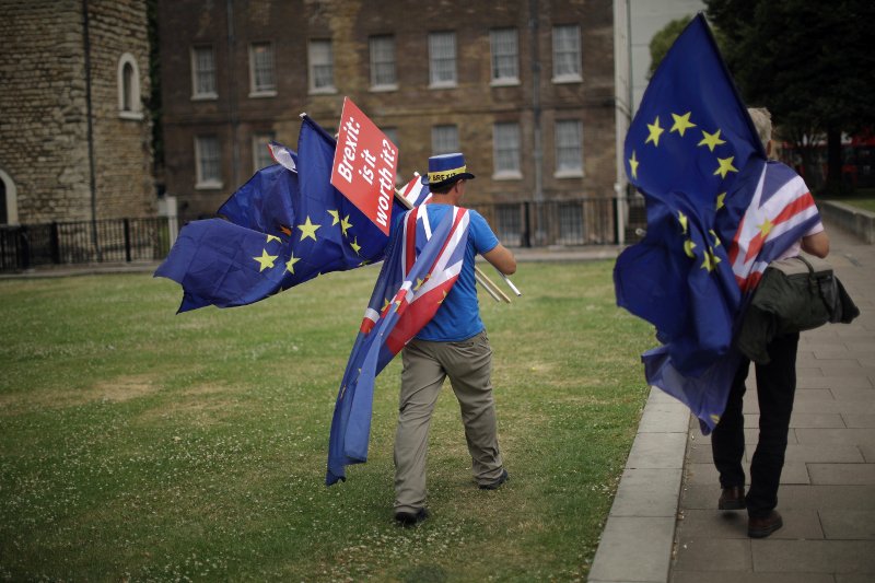 Το μετάνιωσαν οι Βρετανοί; -Πορεία στο Λονδίνο με αίτημα να γίνει ξανά δημοψήφισμα για το Brexit [εικόνες] | iefimerida.gr 2
