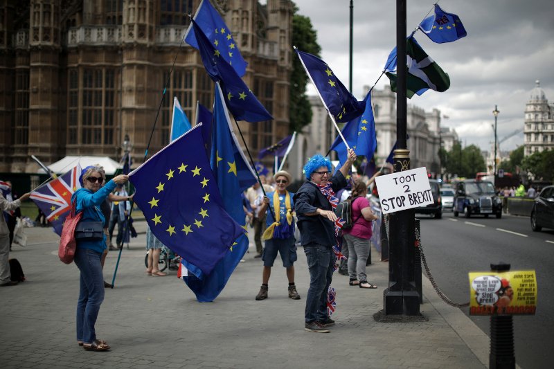 Το μετάνιωσαν οι Βρετανοί; -Πορεία στο Λονδίνο με αίτημα να γίνει ξανά δημοψήφισμα για το Brexit [εικόνες] | iefimerida.gr 1
