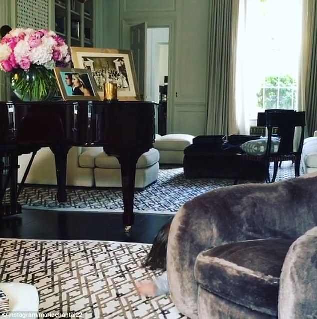 Μέσα στα 6 πολυτελή σπίτια του Παύλου και της Μαρί Σαντάλ -Η έπαυλη στο Λονδίνο & το εξοχικό στις Μπαχάμες [εικόνες] | iefimerida.gr 1