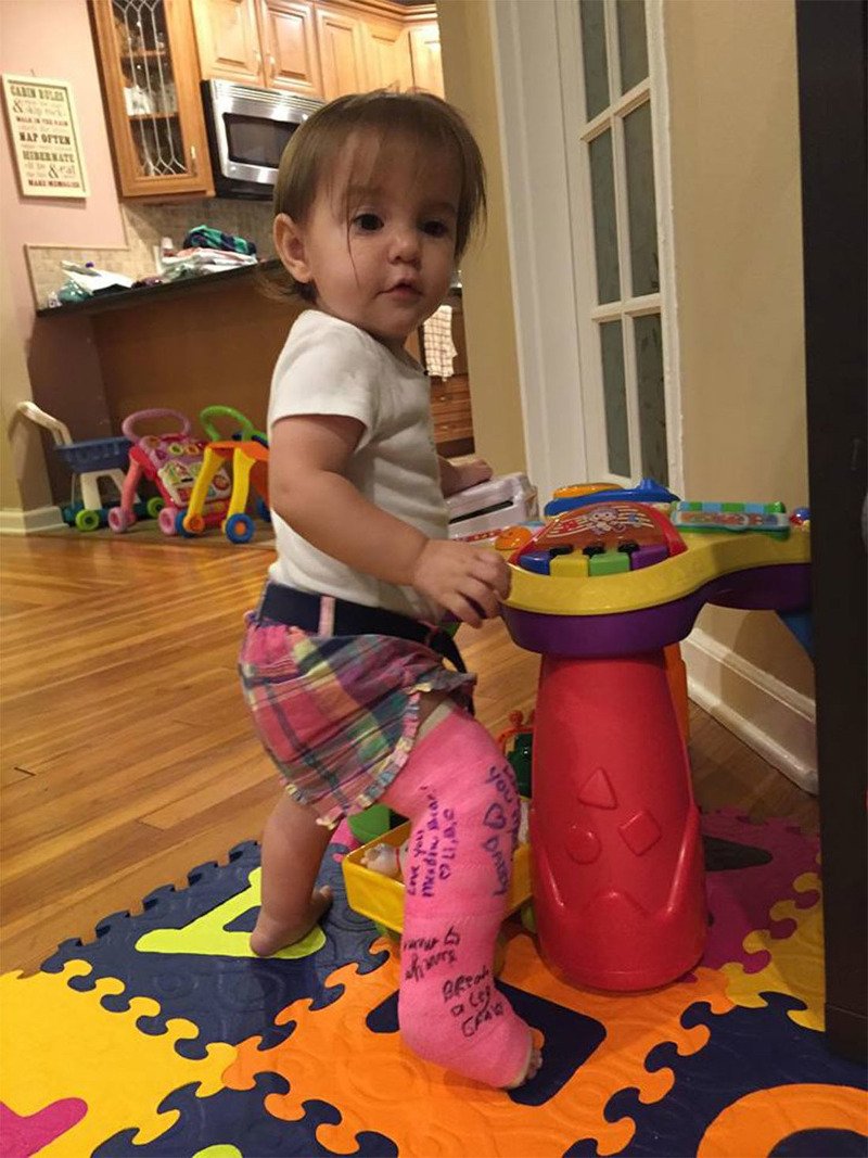 Viral: Η φωτογραφία-σοκ για τους τραυματισμούς παιδιών στις τσουλήθρες [εικόνες] | iefimerida.gr 2