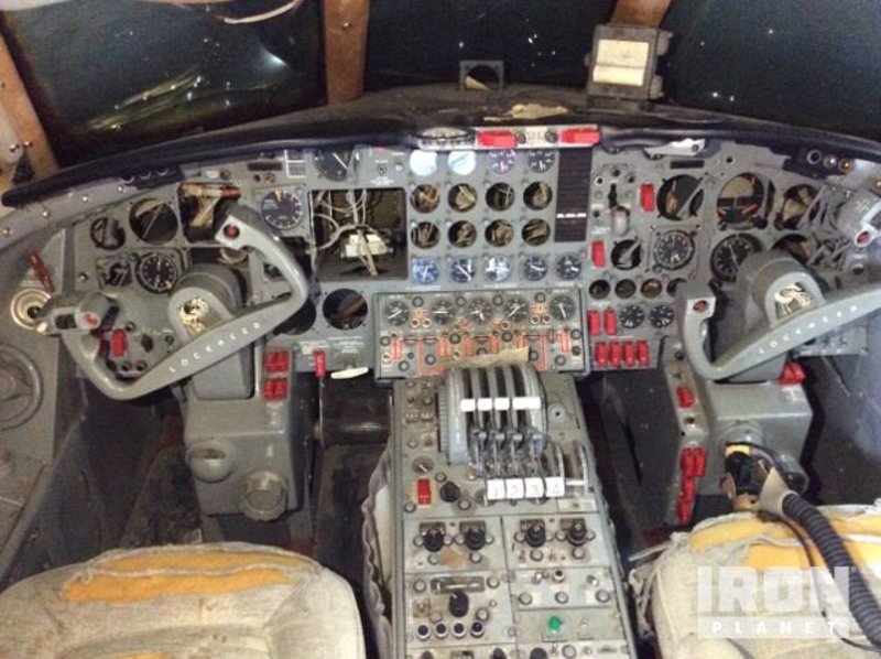 Πωλείται το ιδιωτικό τζετ του Ελβις -Με βελούδα και χρυσό, αλλά σκοροφαγωμένο [εικόνες] | iefimerida.gr 3