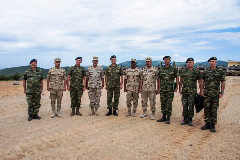 Η XXIII Τεθωρακισμένη Ταξιαρχία εντυπωσίασε τον Αιγυπτιακό Στρατό -Σαρωτικά τα ελληνικά άρματα και ελικόπτερα [εικόνες] | iefimerida.gr 0