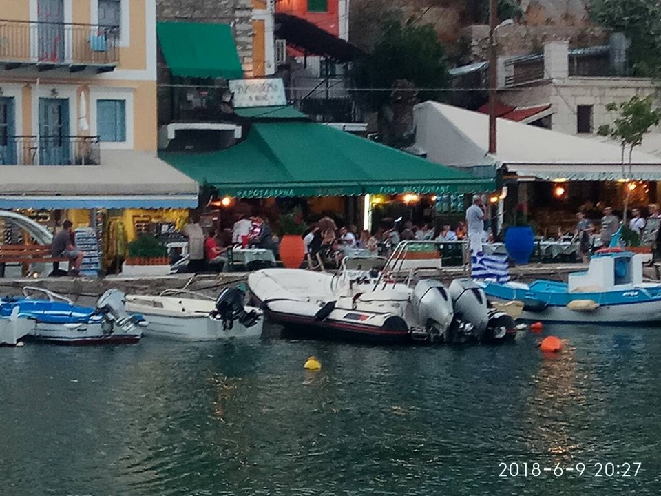 Στη Σύμη το 7οροφο πλωτό παλάτι του Ρώσου κροίσου Ρασνίκοφ -6 πισίνες, ελικοδρόμιο, club [εικόνες] | iefimerida.gr 1