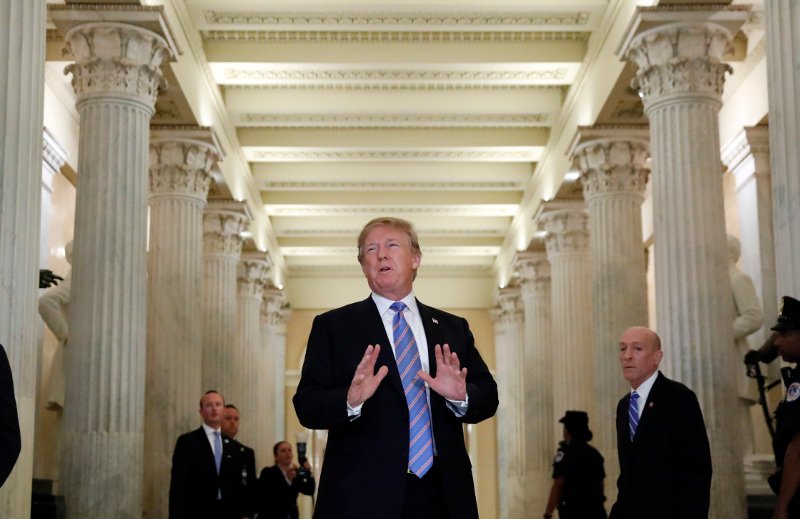 Πρωτάκουστο: Η Μελάνια Τραμπ μαζί με 4 πρώην Πρώτες Κυρίες κατά του άνδρα της [εικόνες] | iefimerida.gr 2