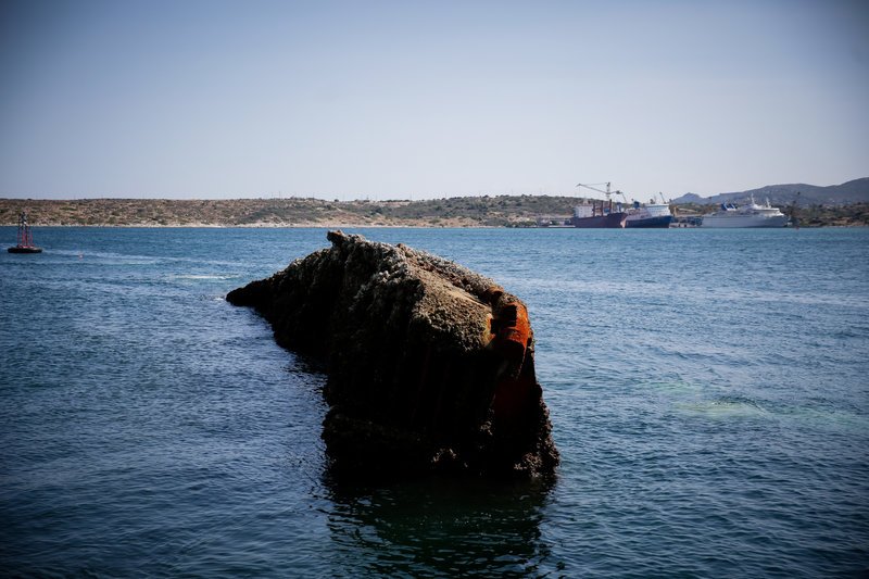 Το τέλος του ναυαγίου του «Corfu Island» -Επιχείρηση ανέλκυσης στο Πέραμα [εικόνες] | iefimerida.gr 2
