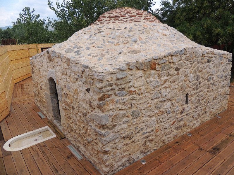 Λασπόλουτρα Κρηνίδων: Χιλιάδες Ελληνες και ξένοι απολαμβάνουν τις ευεργετικές ιδιότητές τους [εικόνες] | iefimerida.gr 1