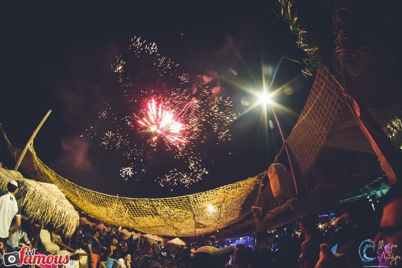 Από Aλιμο μέχρι Σαρωνίδα: 8+1 beach bar με τέλεια κοκτέιλ δίπλα στο κύμα [εικόνες]  | iefimerida.gr 10