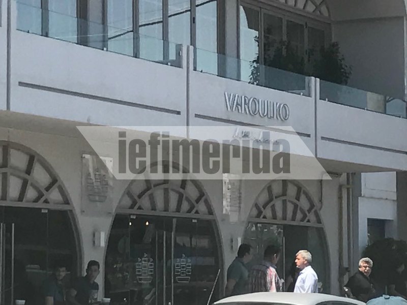 Η ΑΑΔΕ έβαλε λουκέτο για 48 ώρες στο εστιατόριο «Βαρούλκο» στο Μικρολίμανο [εικόνες & βίντεο] | iefimerida.gr 3