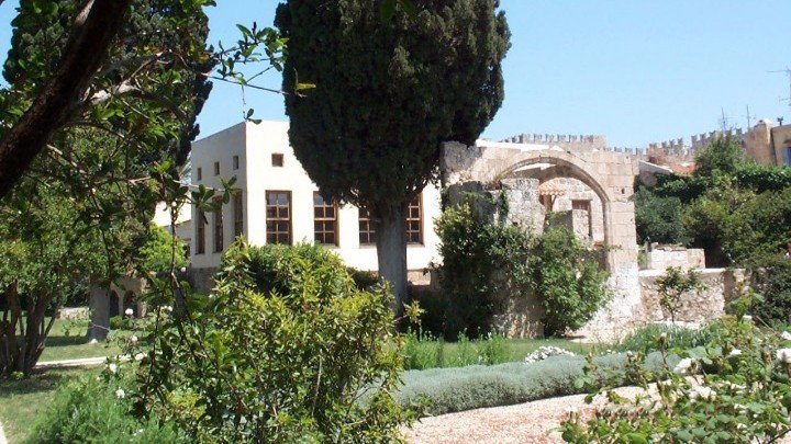 Ρόδος: Ο σπάνιος μεσαιωνικός κήπος του Ιδρύματος Marc de Montalembert [εικόνες] | iefimerida.gr 0
