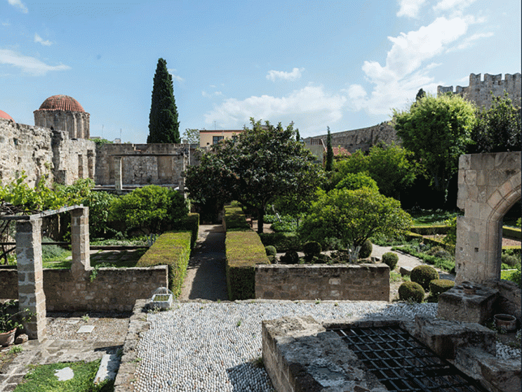 Ρόδος: Ο σπάνιος μεσαιωνικός κήπος του Ιδρύματος Marc de Montalembert [εικόνες] | iefimerida.gr 1