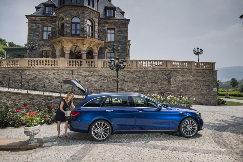 Η Mercedes C-Class συνεχίζει αναβαθμισμένη και από τα 1.500 κυβικά [εικόνες] | iefimerida.gr 12