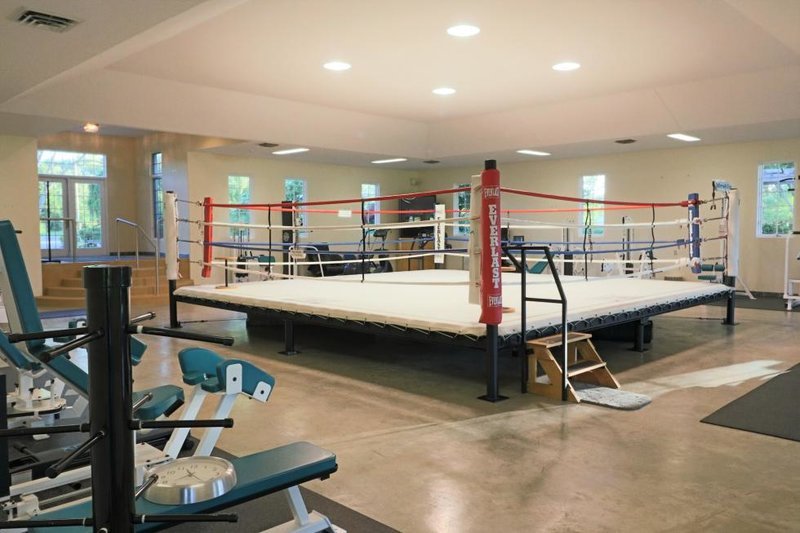 Το πελώριο εξοχικό του Μοχάμεντ Αλι που βγαίνει στο σφυρί -Γιατί η τιμή του είναι απολύτως συγκεκριμένη [εικόνες] | iefimerida.gr 7