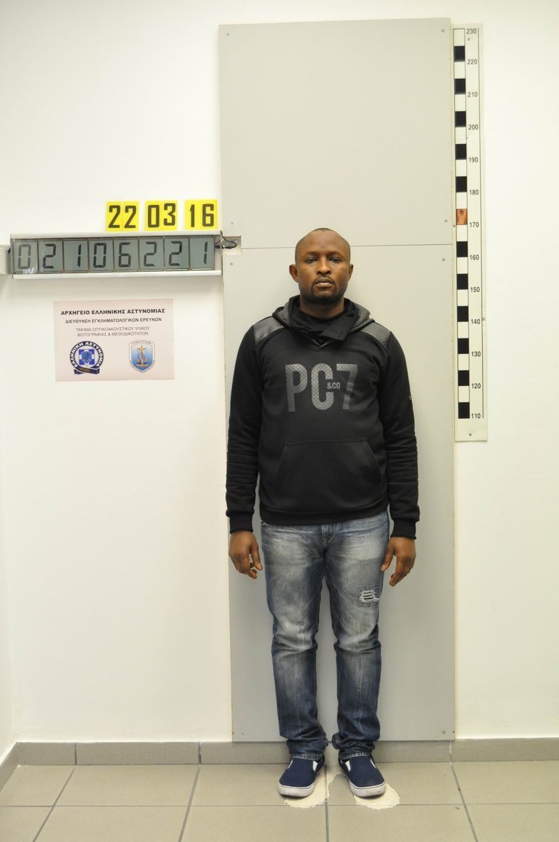 Αυτά είναι τα 29 μέλη του κυκλώματος που διακινούσαν ναρκωτικά στην Ομόνοια [εικόνες & βίντεο] | iefimerida.gr 14