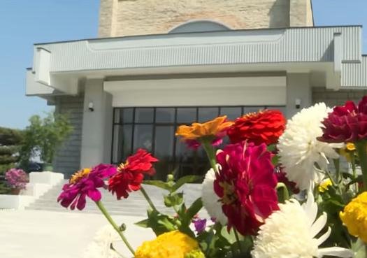 Στα άδυτα του παλατιού του Κιμ -Ρώσοι δημοσιογράφοι μπήκαν σ’ ένα από τα μέγαρα του Βορειοκορεάτη [βίντεο] | iefimerida.gr 0