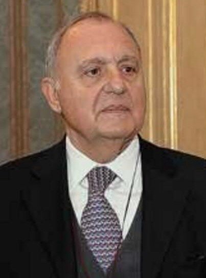 O Πάολο Σαβόνα αναλαμβάνει υπουργός Ευρωπαϊκών Υποθέσεων (Φωτογραφία: Wikipedia)