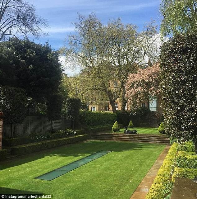 Μέσα στα 6 πολυτελή σπίτια του Παύλου και της Μαρί Σαντάλ -Η έπαυλη στο Λονδίνο & το εξοχικό στις Μπαχάμες [εικόνες] | iefimerida.gr 9