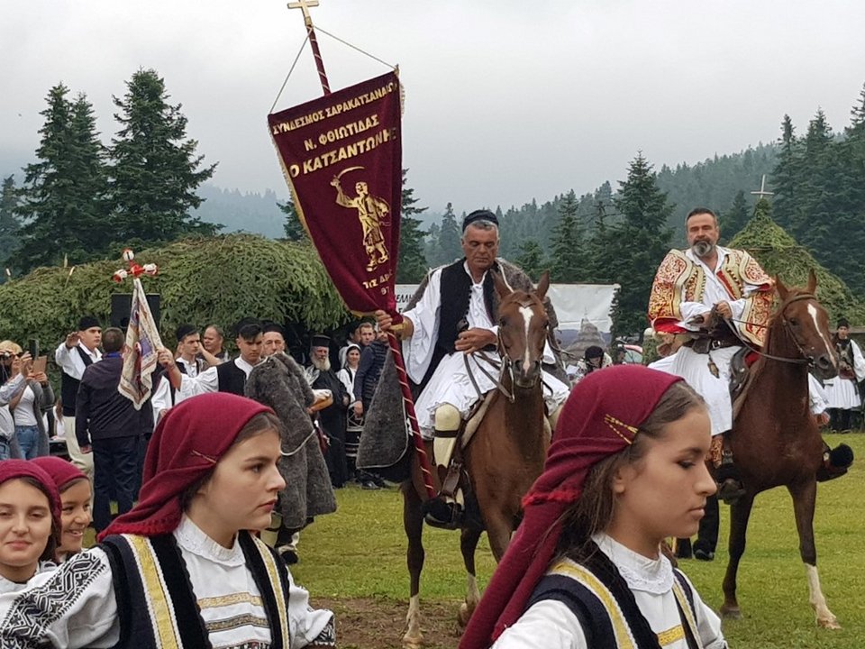 Γέμισε βουλευτές της ΝΔ το αντάμωμα των Σαρακατσαναίων -Αφαντοι οι ΣΥΡΙΖΑ-ΑΝΕΛ [εικόνες] | iefimerida.gr 5