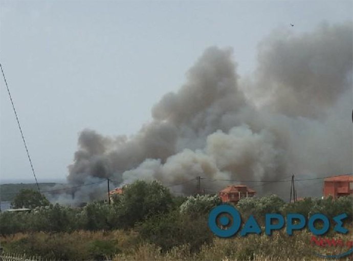Υπό έλεγχο η πυρκαγιά στην Πύλο – Ασφαλή τα αρχαιολογικά μνημεία [εικόνες & βίντεο] | iefimerida.gr 6