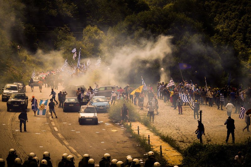 Πρέσπες: Επεισόδια, χημικά & τραυματίες στη συγκέντρωση κατά της συμφωνίας [βίντεο] | iefimerida.gr 4